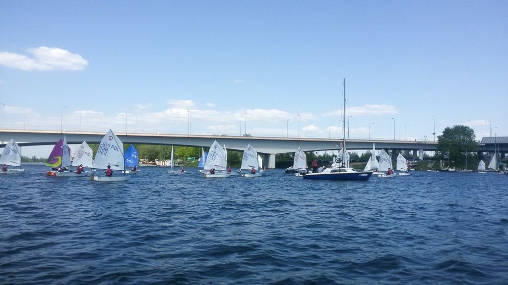 Młodzi żeglarze z Bolesławca rozpoczęli sezon regatowy