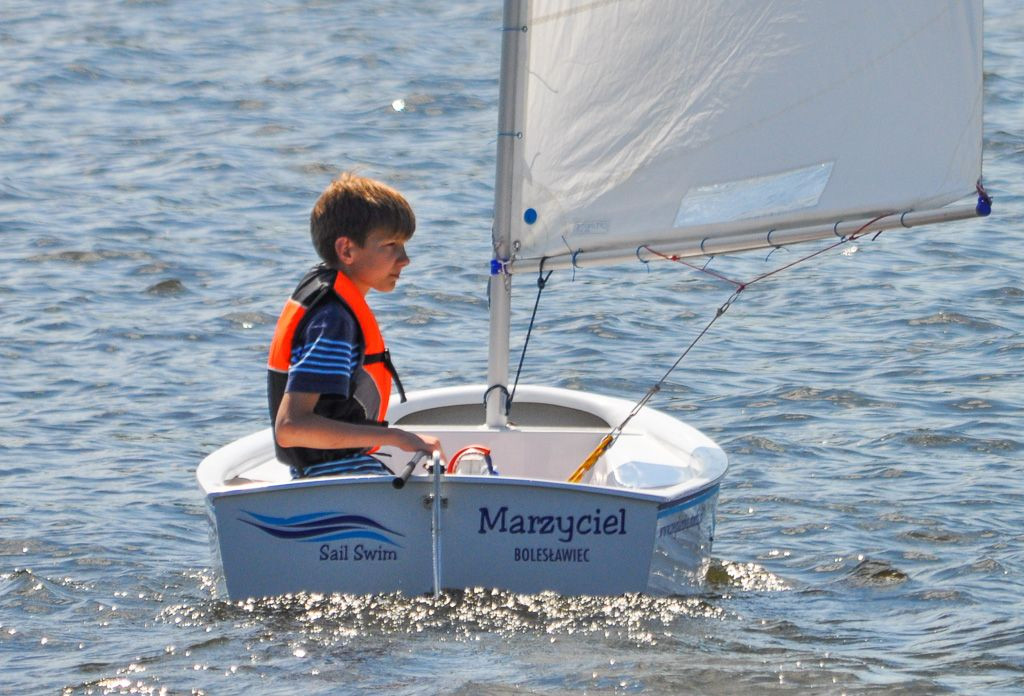 Młodzi żeglarze z Bolesławca rozpoczęli sezon regatowy