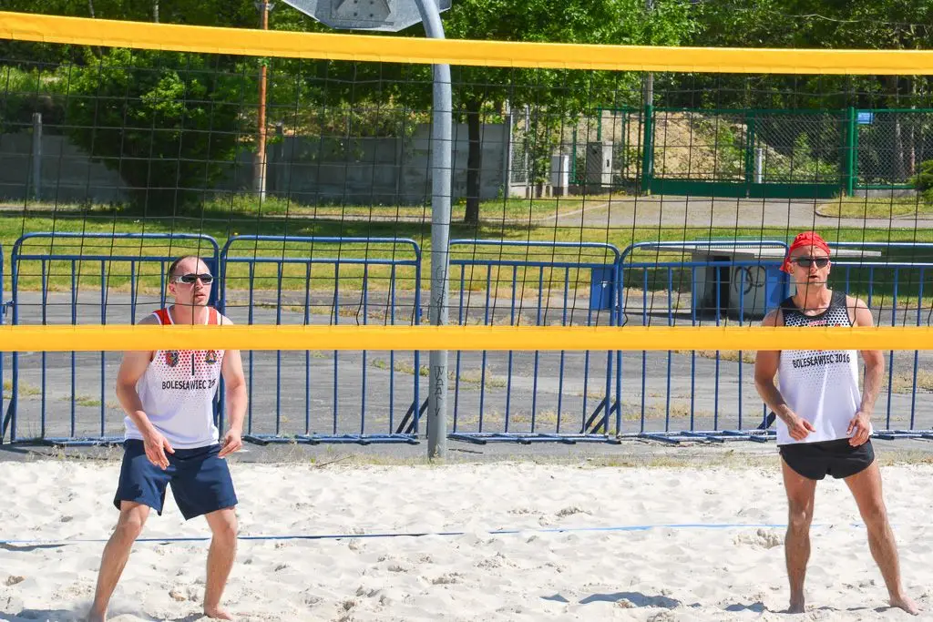 Ruszyły mistrzostwa strażaków w siatkówce plażowej