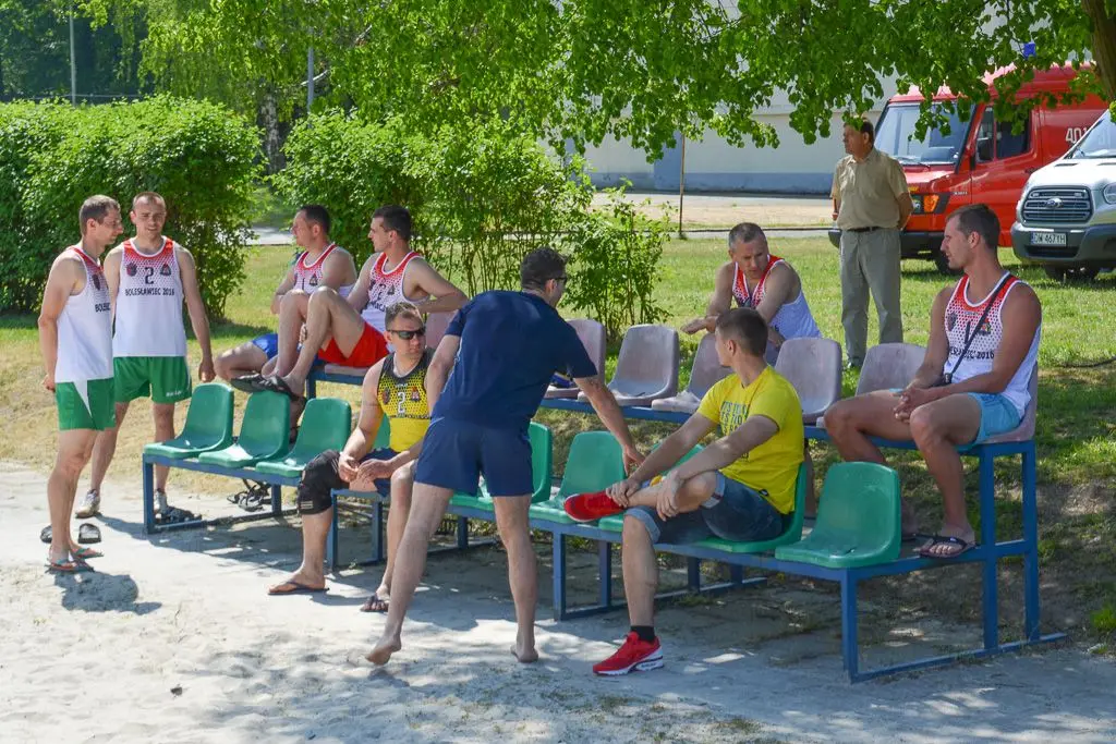 Ruszyły mistrzostwa strażaków w siatkówce plażowej