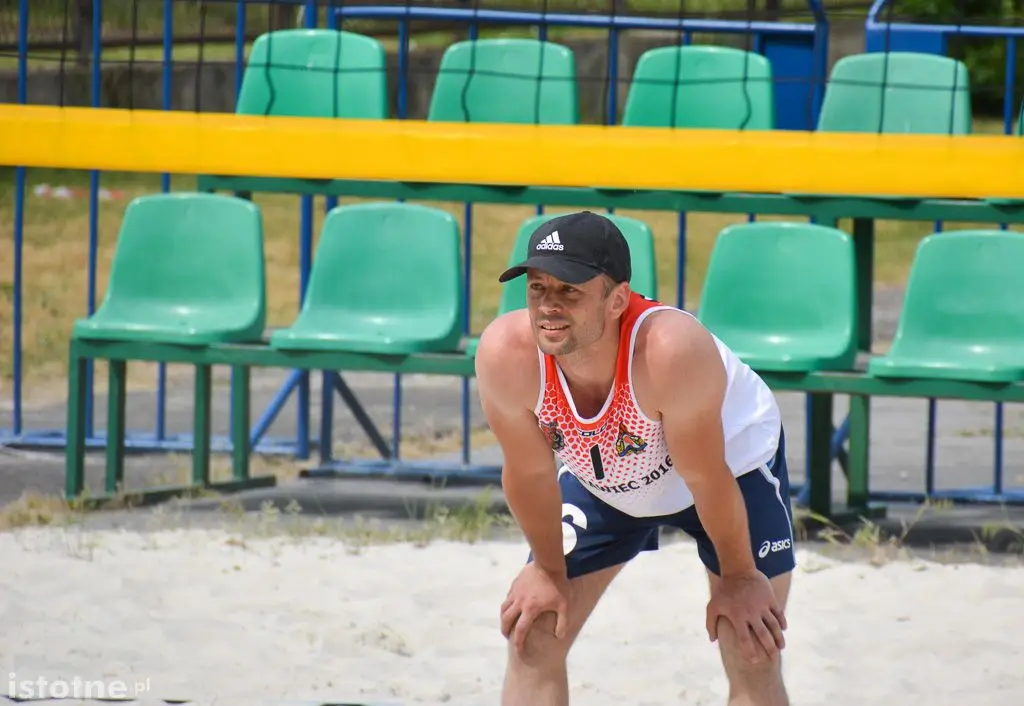 Za nami pierwszy dzień mistrzostw strażaków w plażówce