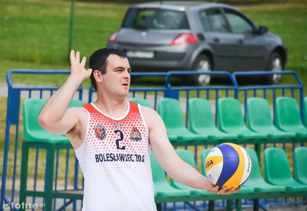 Za nami pierwszy dzień mistrzostw strażaków w plażówce