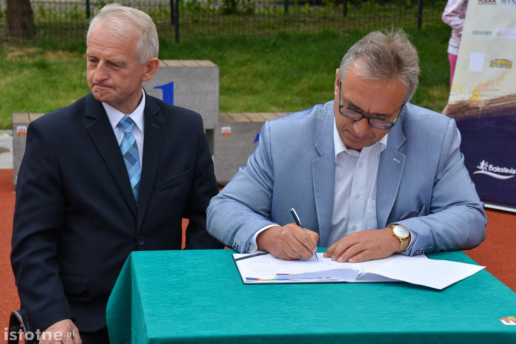 Eliminacje Nestle Cup na stadionie lekkoatletycznym