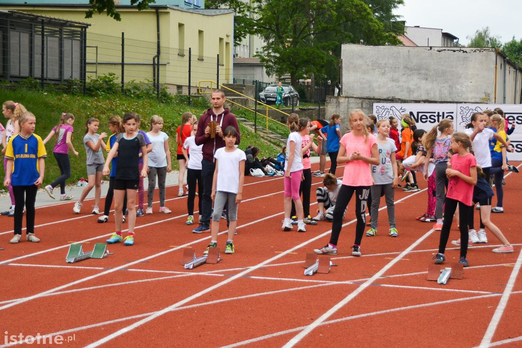 Eliminacje Nestle Cup na stadionie lekkoatletycznym