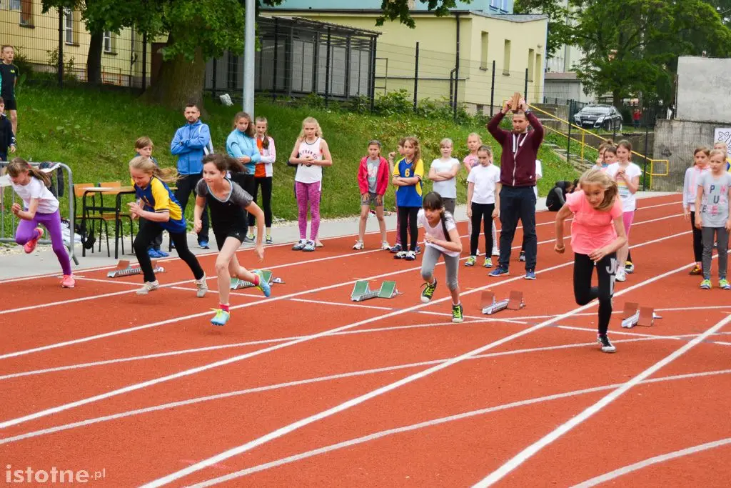 Eliminacje Nestle Cup na stadionie lekkoatletycznym