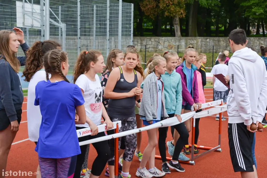 Eliminacje Nestle Cup na stadionie lekkoatletycznym