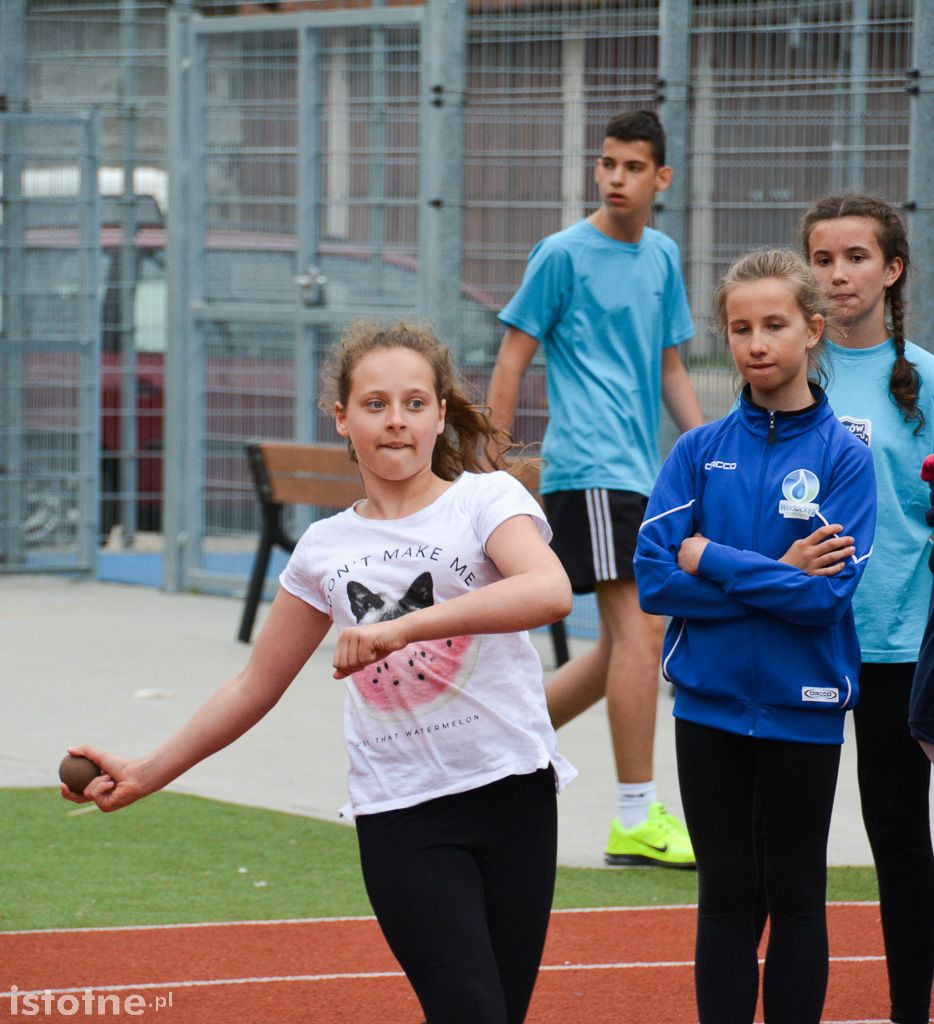 Eliminacje Nestle Cup na stadionie lekkoatletycznym