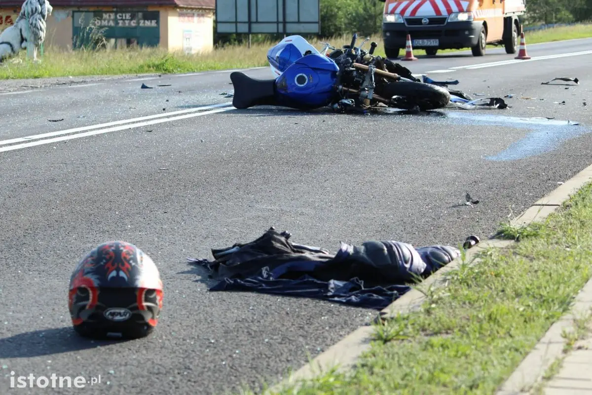 Motocyklista ranny po wypadku na wyjeździe na Zgorzelec