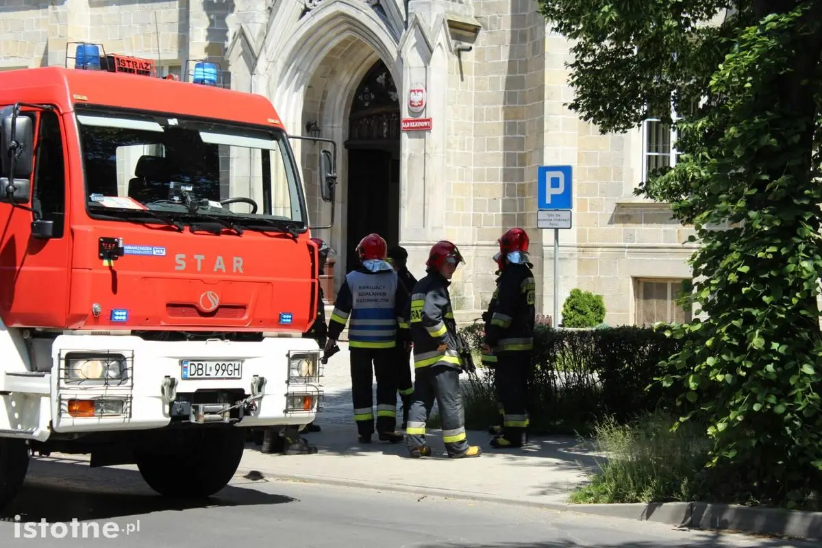 Alarm o podłożeniu bomby w sądzie