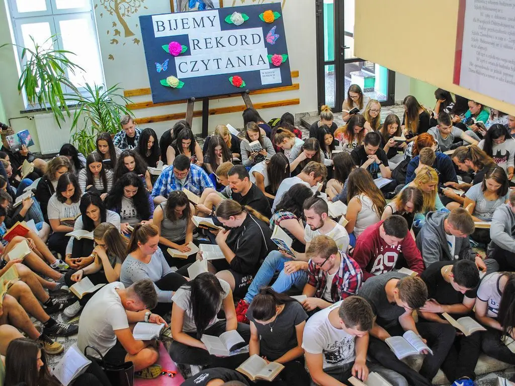 Rekord czytania w jednym momencie w „Handlówce”