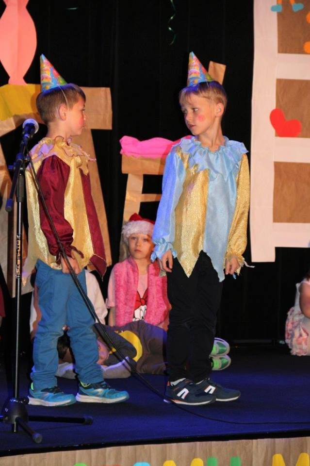 Spektakl dzieci ze Szkoły Podstawowej nr 2