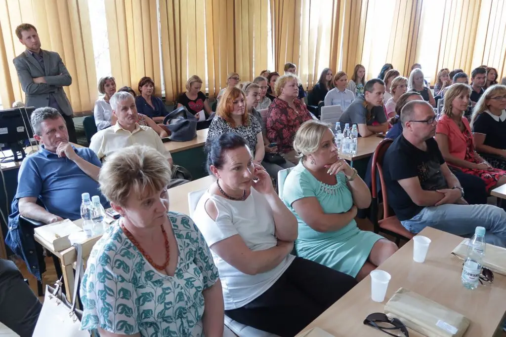 Ponad 100 osób na spotkaniu ws. szkoły specjalnej i II LO