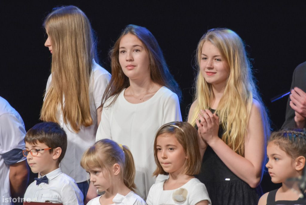 Prezydent Piotr Roman nagrodził najzdolniejszych uczniów