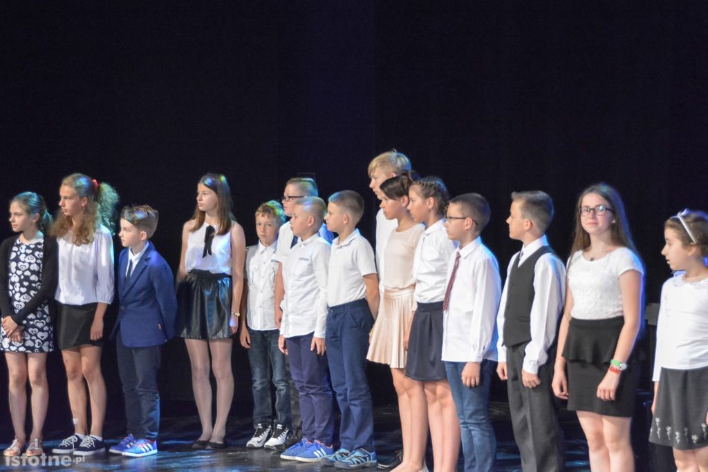 Prezydent Piotr Roman nagrodził najzdolniejszych uczniów