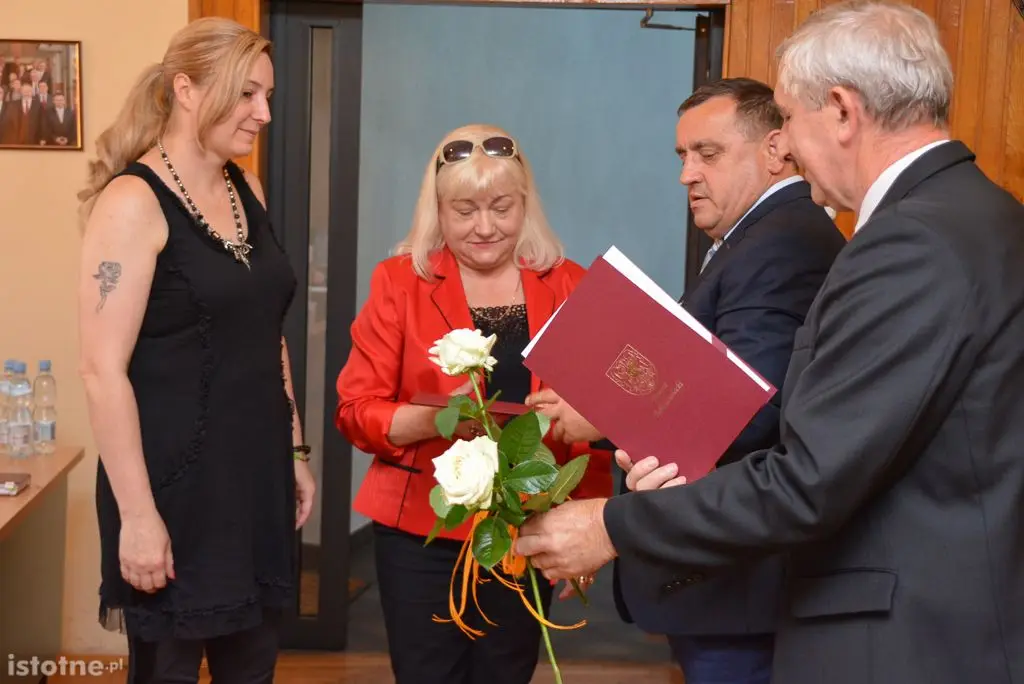 ZSOiZ i „Elektronik” uhonorowane przez Powiat