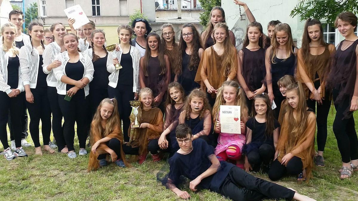 Uczestnicy pracowni tańca współczesnego Modus i Nocturn  BOK-MCC