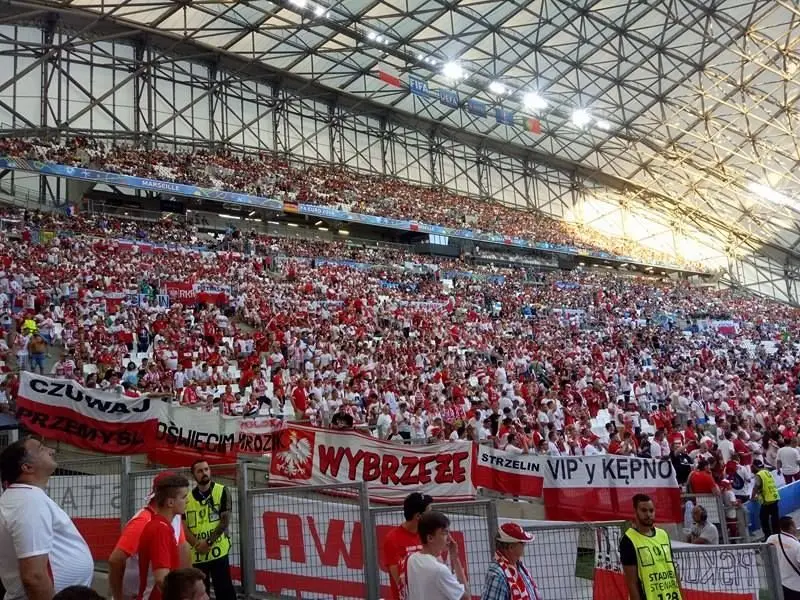 Bolesławiec i cała Polska kibicuje Biało-Czerwonym