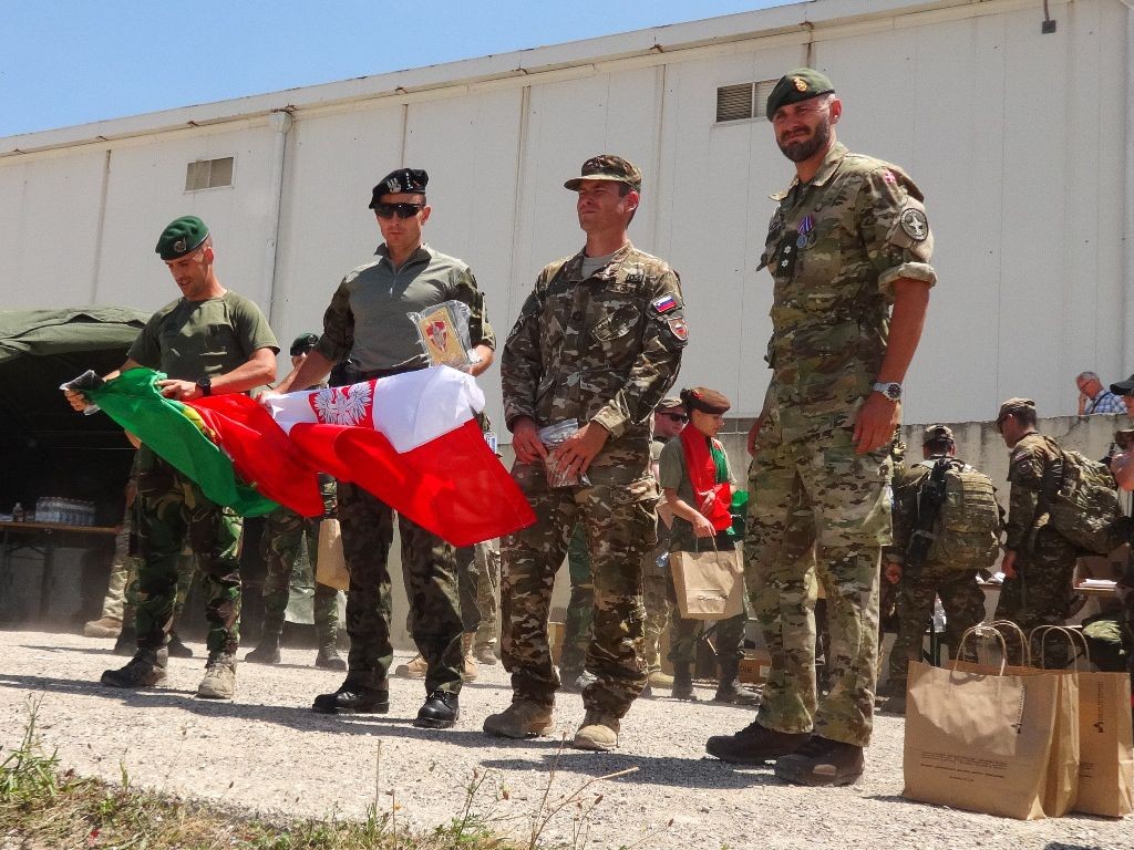 P. Lachowski i M. Pawłowski na podium Dancon March