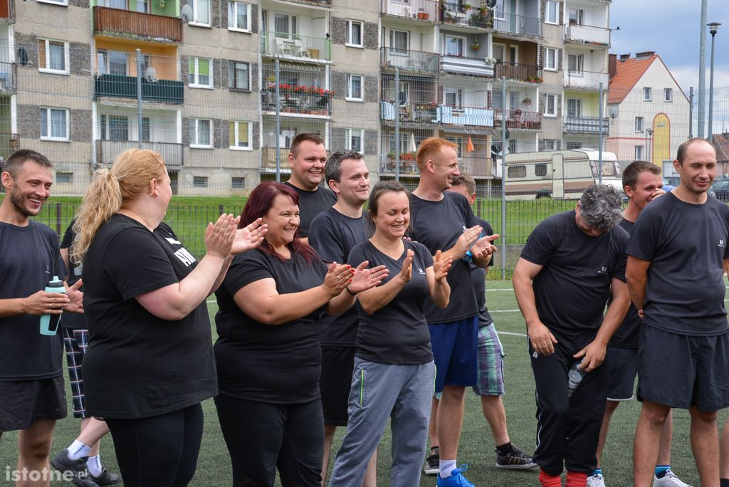 Piłkarski turniej górników z 3 kopalń na Orliku przy II LO