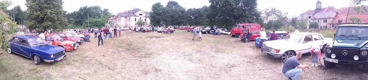 Spotkanie fanów klasycznych pojazdów w Tomaszowie