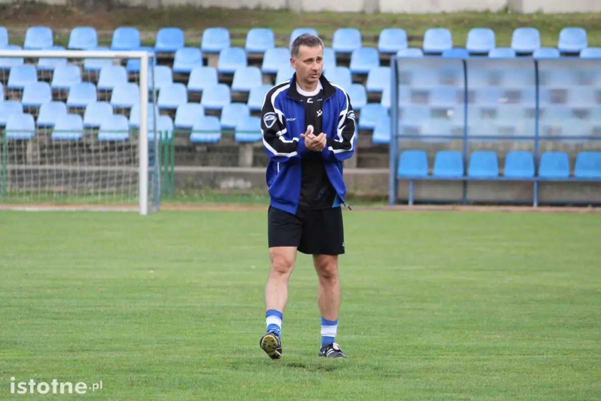 Trener Tomasz Fulczyński zaciera ręce przed treningiem :-)