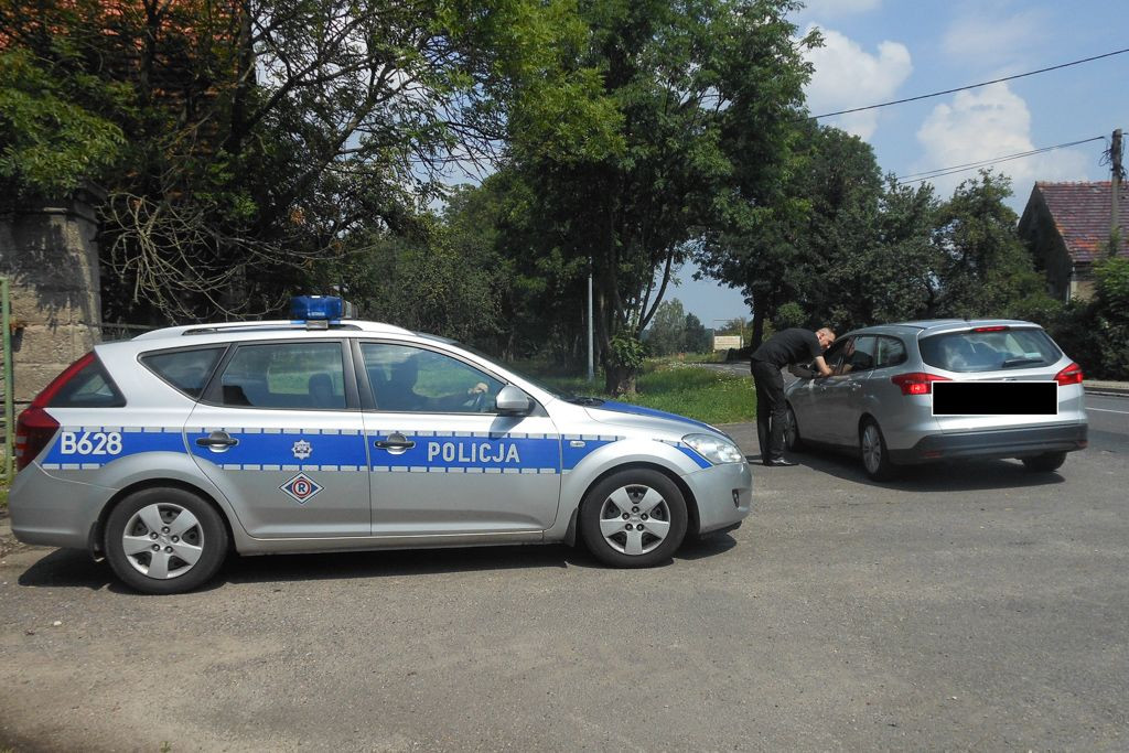 Policja i Bazylika: Obrazek z dekalogiem zamiast mandatu