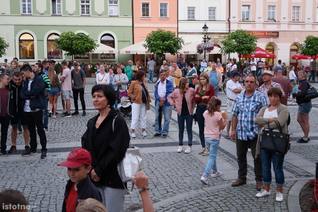 Publiczność koncertu Muzyczne Mosty