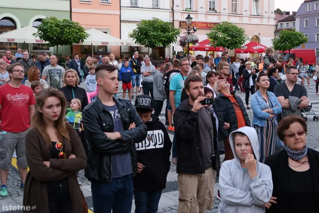 Publiczność koncertu Muzyczne Mosty