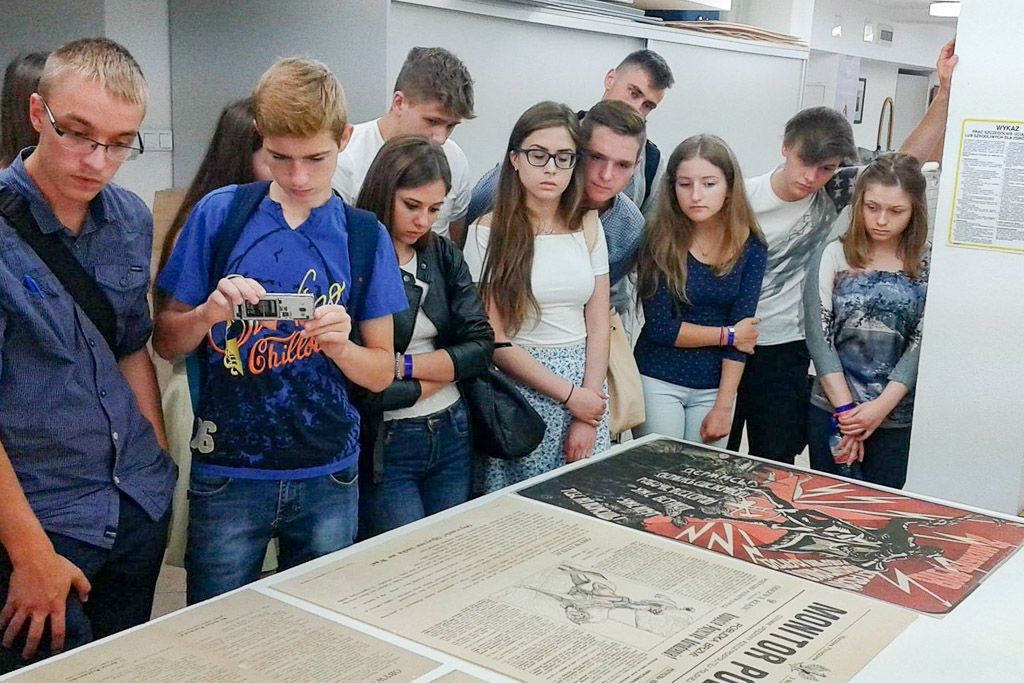 Archiwum Akt Nowych – zapoznanie się z zasobem archiwalnym