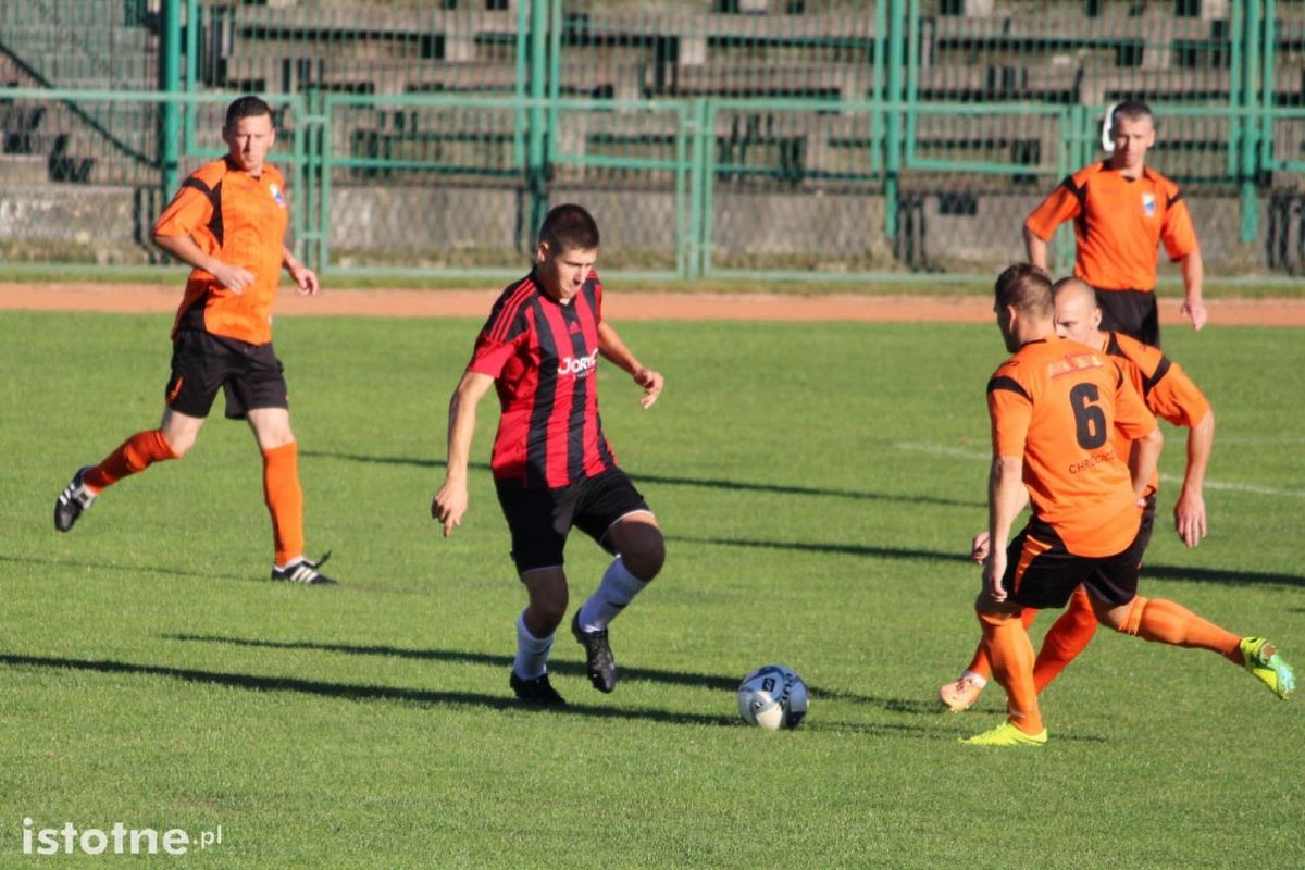 Twardy Świętoszów lepszy od KS Stare Jaroszowice