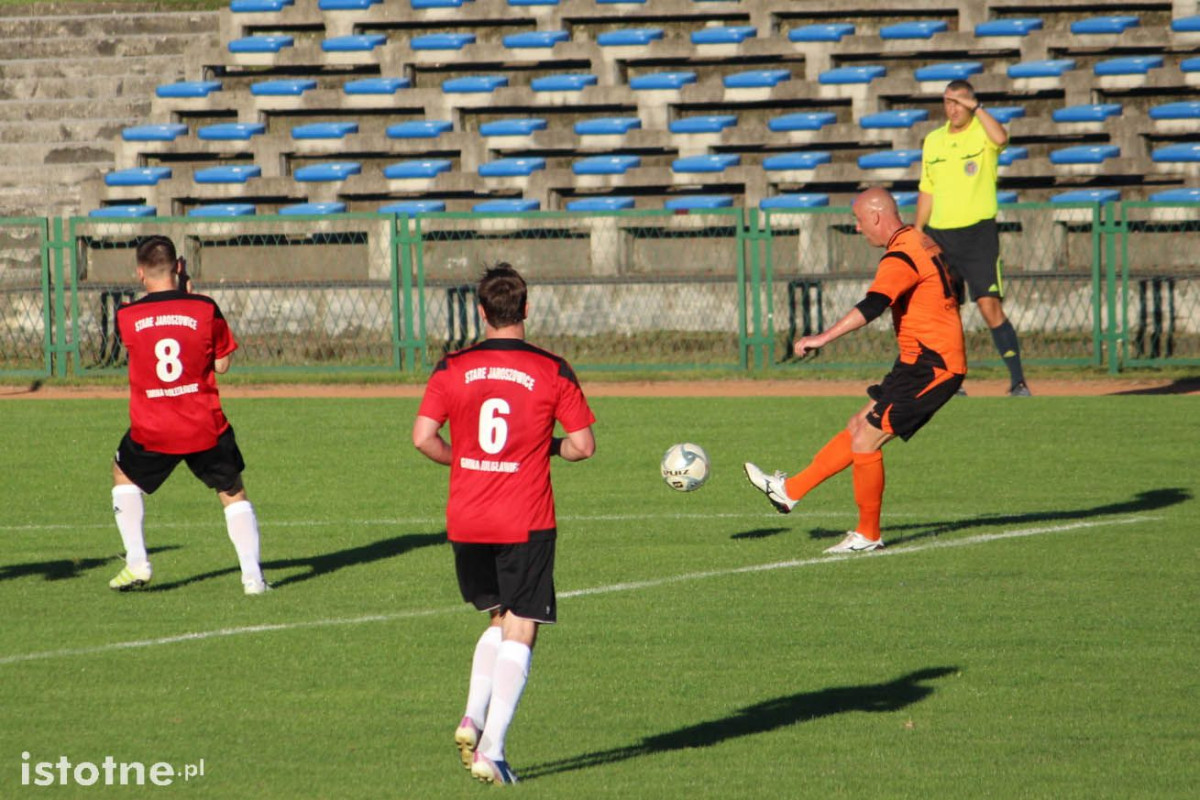 Twardy Świętoszów lepszy od KS Stare Jaroszowice