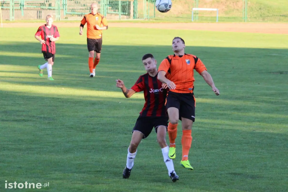 Twardy Świętoszów lepszy od KS Stare Jaroszowice