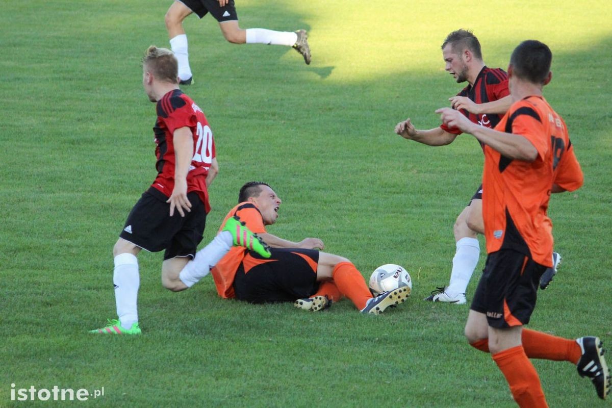 Twardy Świętoszów lepszy od KS Stare Jaroszowice