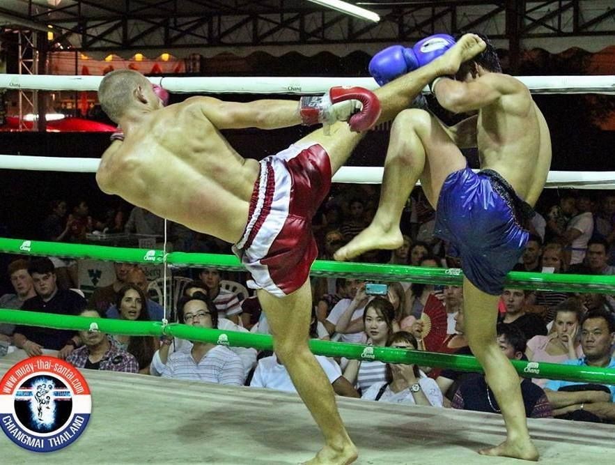 Mateusz Golsztajn walczy na zawodowym ringu w Tajlandii