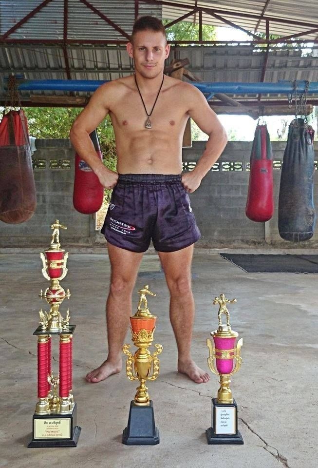 Mateusz Golsztajn walczy na zawodowym ringu w Tajlandii