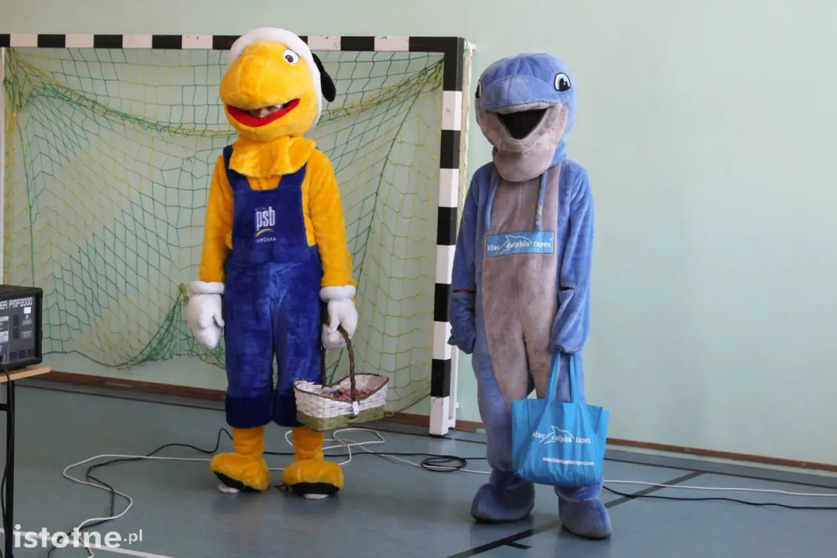 Straż miejska, mrówka i delfin z wizytą w SP nr 3