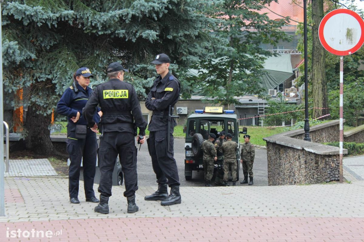 Pocisk artyleryjski znaleziono za siedzibą Powiatu