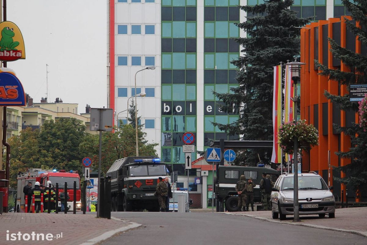 Pocisk artyleryjski znaleziono za siedzibą Powiatu
