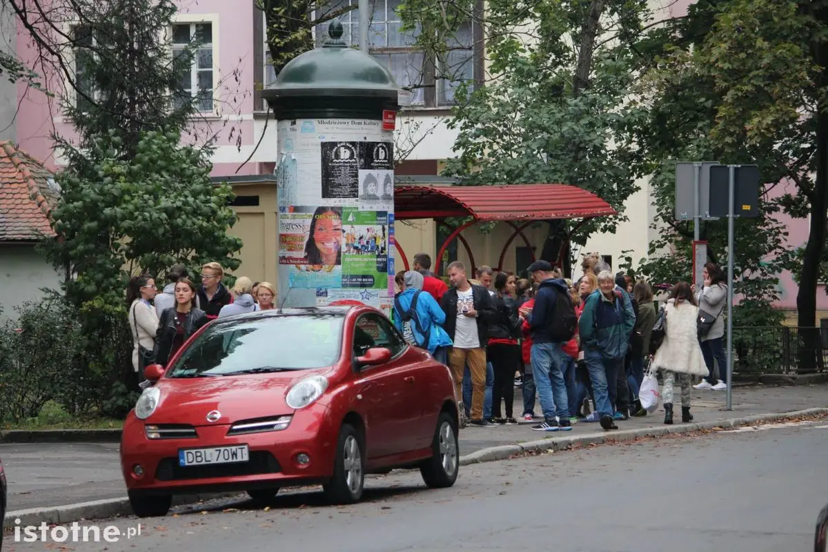 Pocisk artyleryjski znaleziono za siedzibą Powiatu