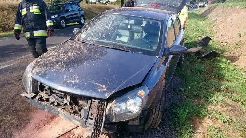 Wypadek pod Bolesławcem – jedna osoba ranna