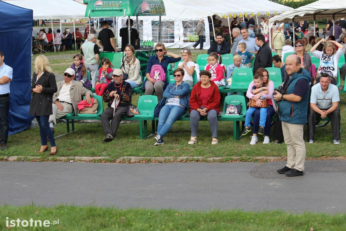 Festyn parafialny na placu ks. Popiełuszki