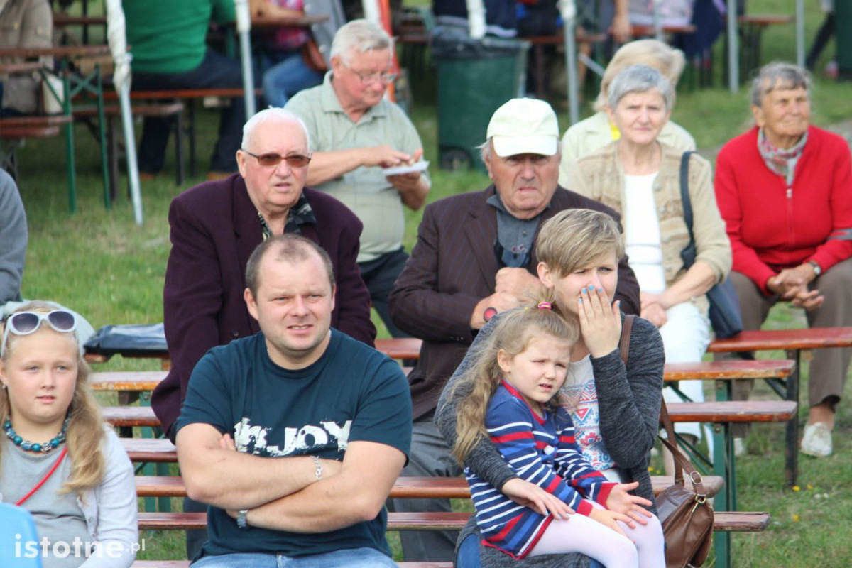 Festyn parafialny na placu ks. Popiełuszki