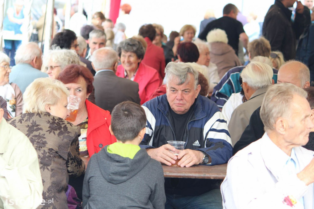 Festyn parafialny na placu ks. Popiełuszki