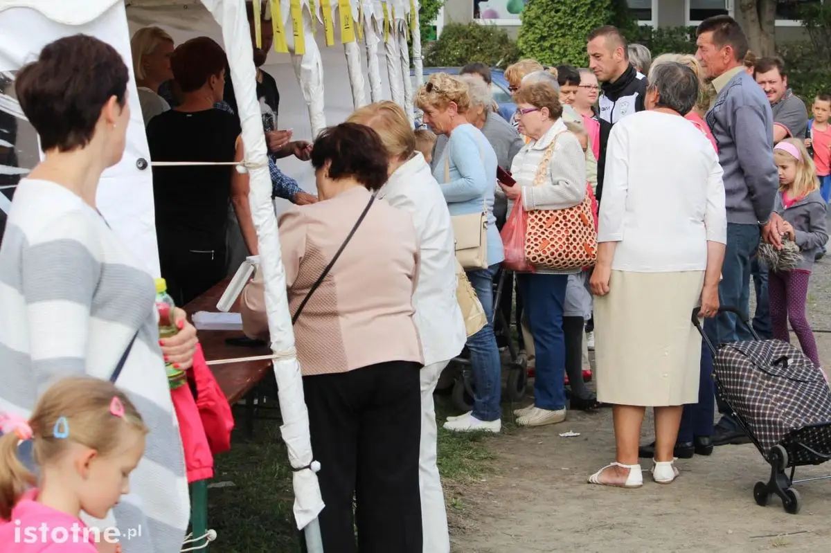 Festyn parafialny na placu ks. Popiełuszki