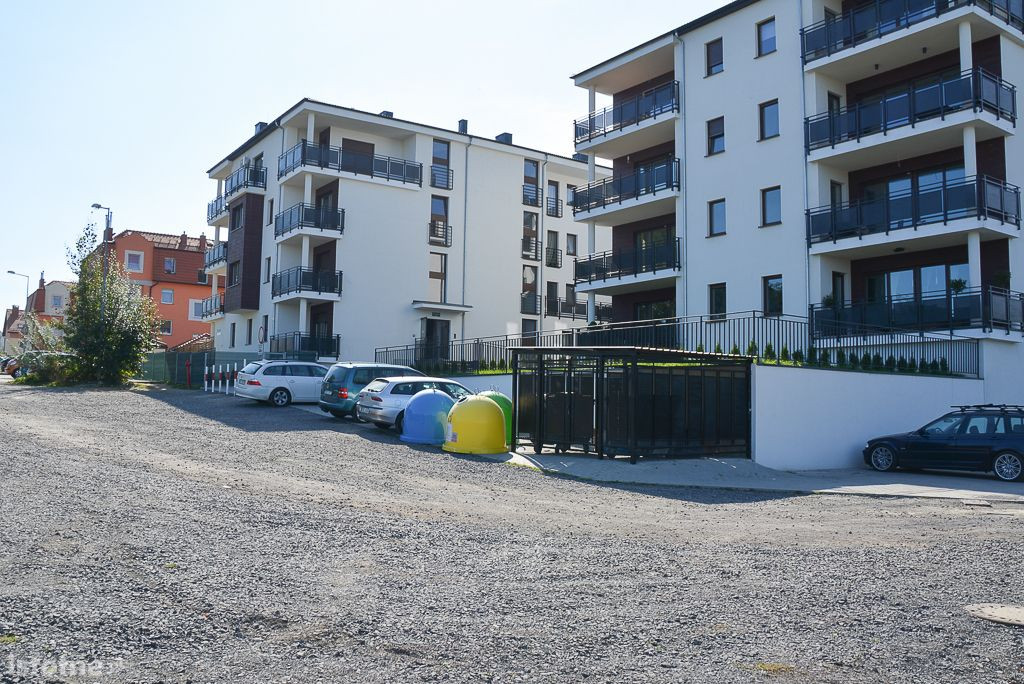 Nie mają nawet chodnika, żeby pójść w niedzielę do kościoła