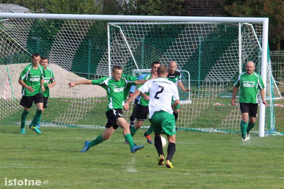 BKS wymęczył zwycięstwo w Brzeźniku