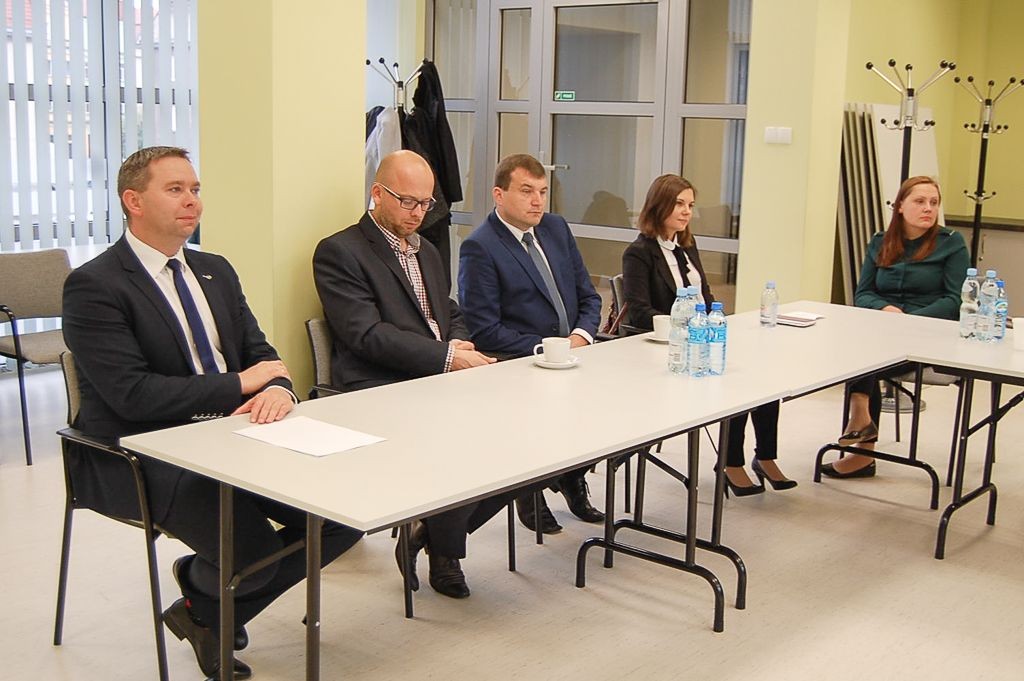 Powiat: 11 nowych nauczycieli mianowanych