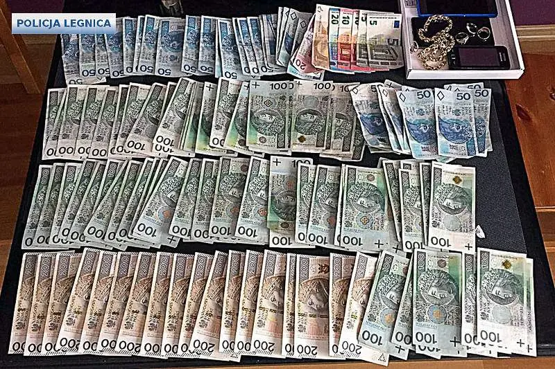 Ścigany listem gończym 32-latek wpadł z kilogramem narkotyków