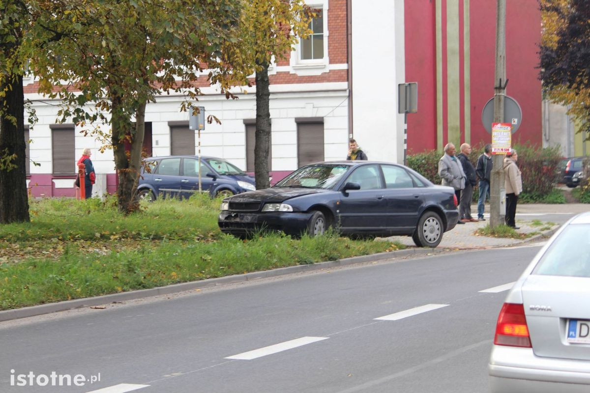 Spowodował dwie kolizje i potrącił pieszego