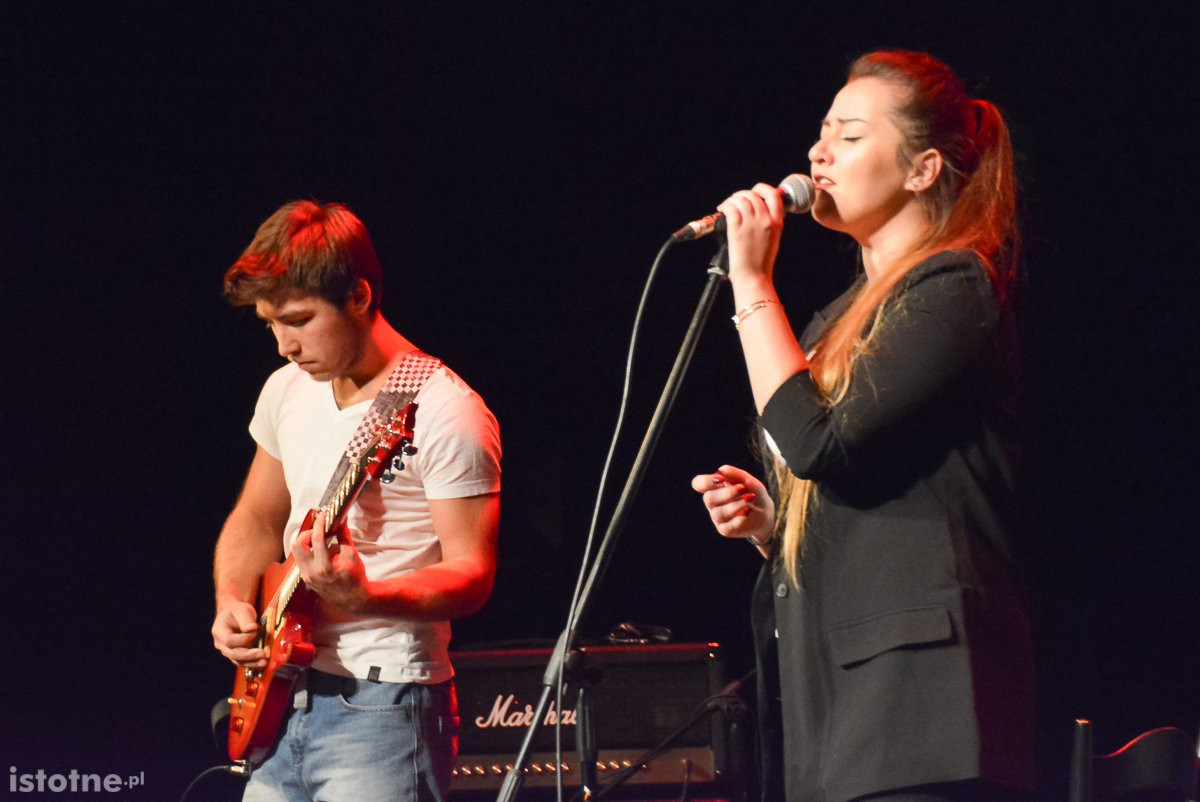 Zaduszki Bluesowe: Romek Puchowski & Keith Dunn oraz Karolina Grodzicka z zespołem zagrali w Teatrze Starym